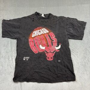 VTG Chicago Bulls T-Shirt Big Logo NBA  Black Mens Size Large
